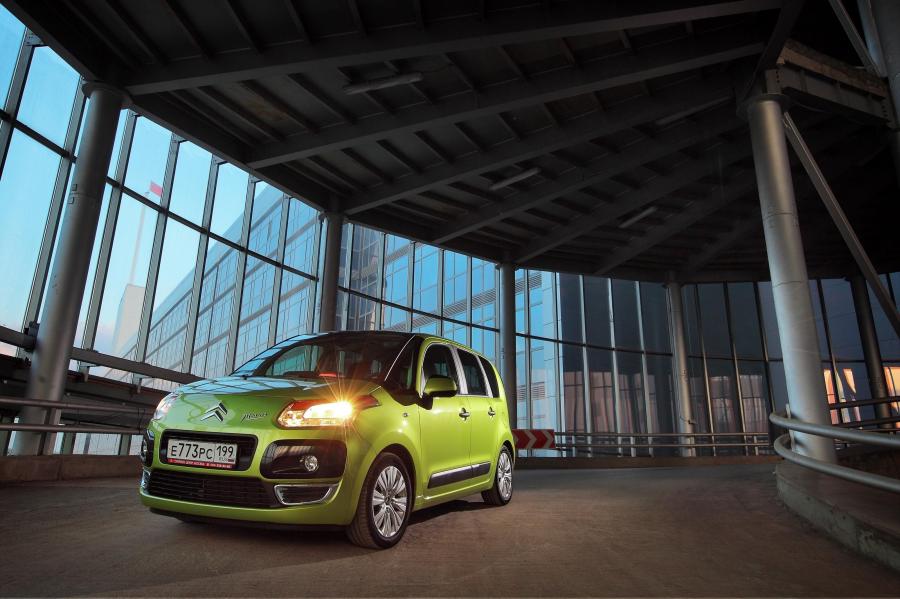  Citroen C3 Picasso 2009 года  (фото 139 из 242)